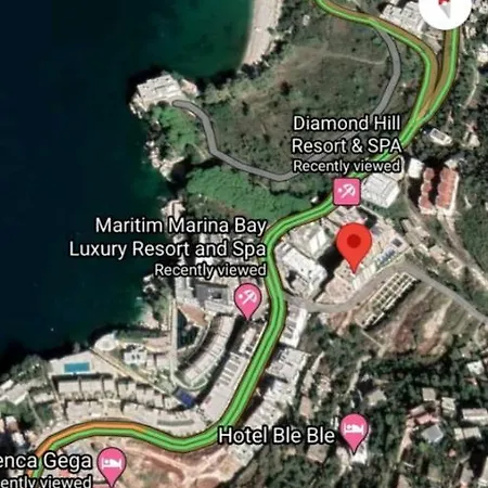 La La Marina Wave Suites *